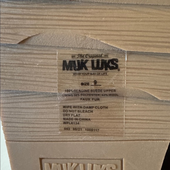 Muk Luks suede boots - Picture 11 of 13
